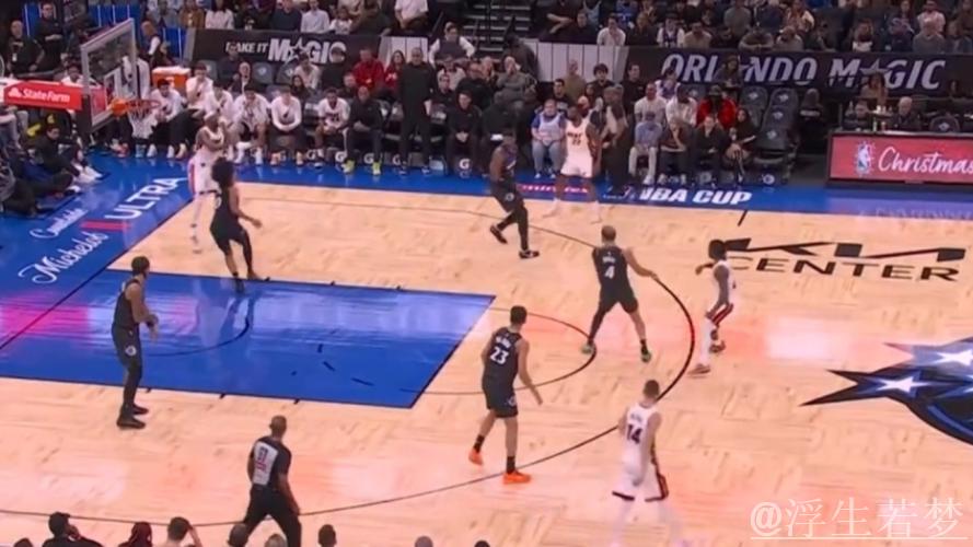 唐斯霸气隔扣夺魁 12月10日五佳球精选 唐斯霸气隔扣夺魁 12月10日五佳球精选